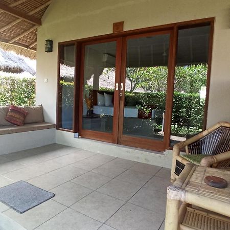 Mama Bella'S Retreat Acomodação com café da manhã Senggigi Quarto foto