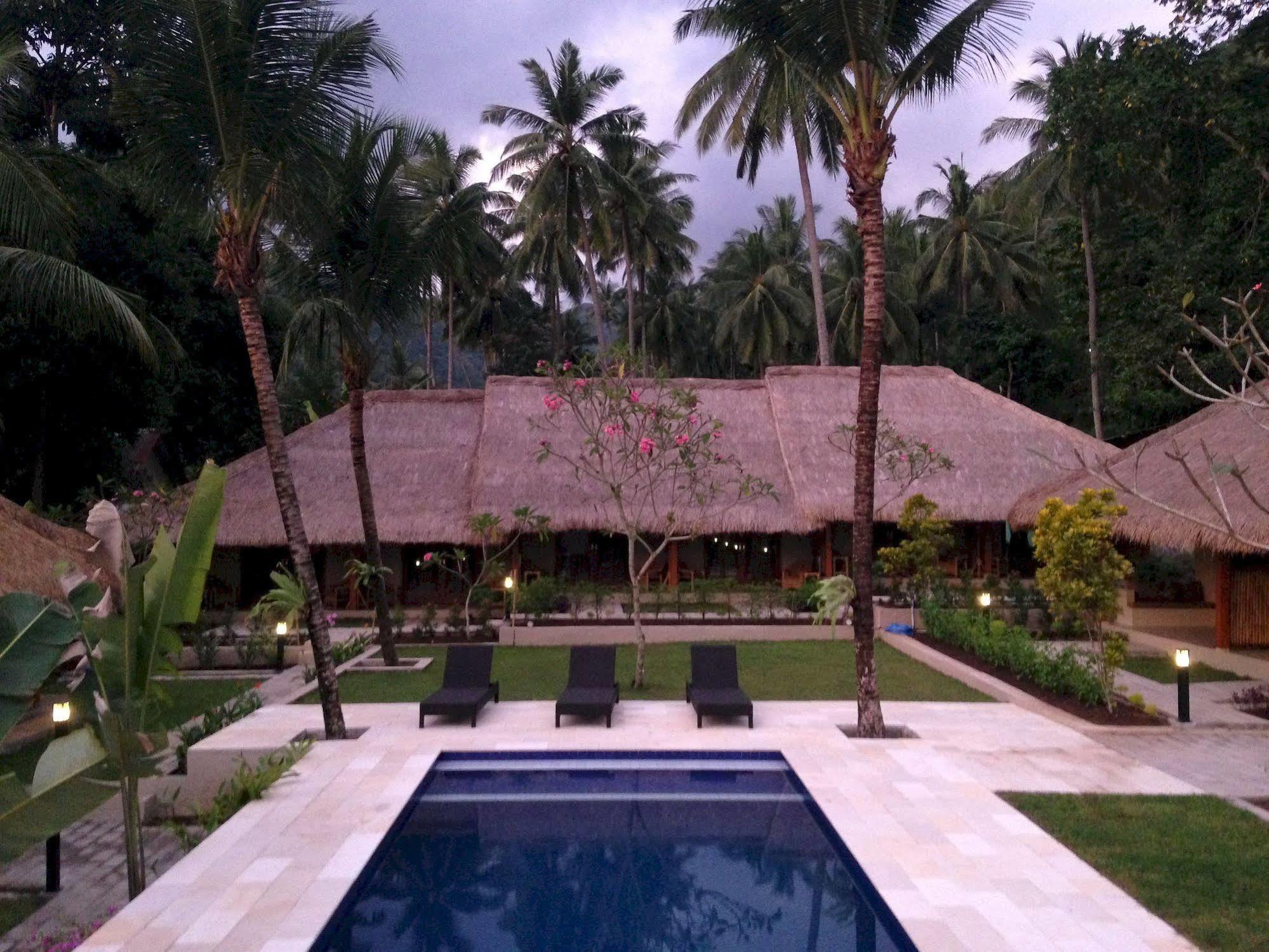 Mama Bella'S Retreat Acomodação com café da manhã Senggigi Exterior foto